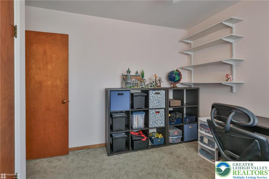 1635 West Livingston Street