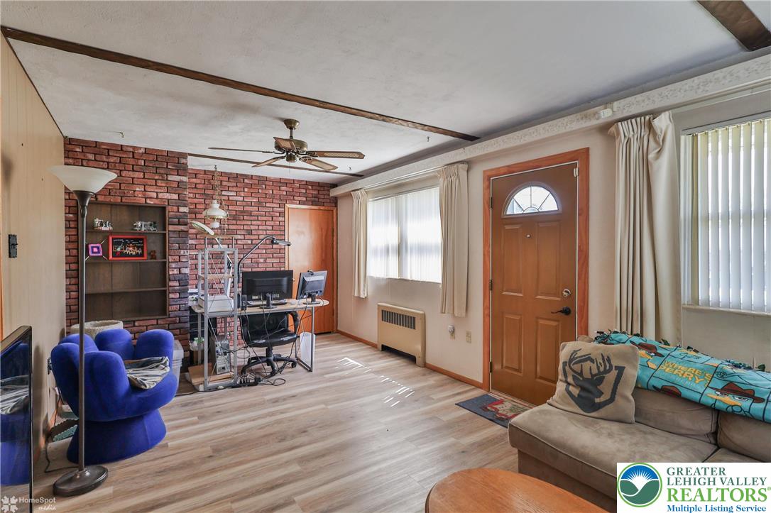 1635 West Livingston Street