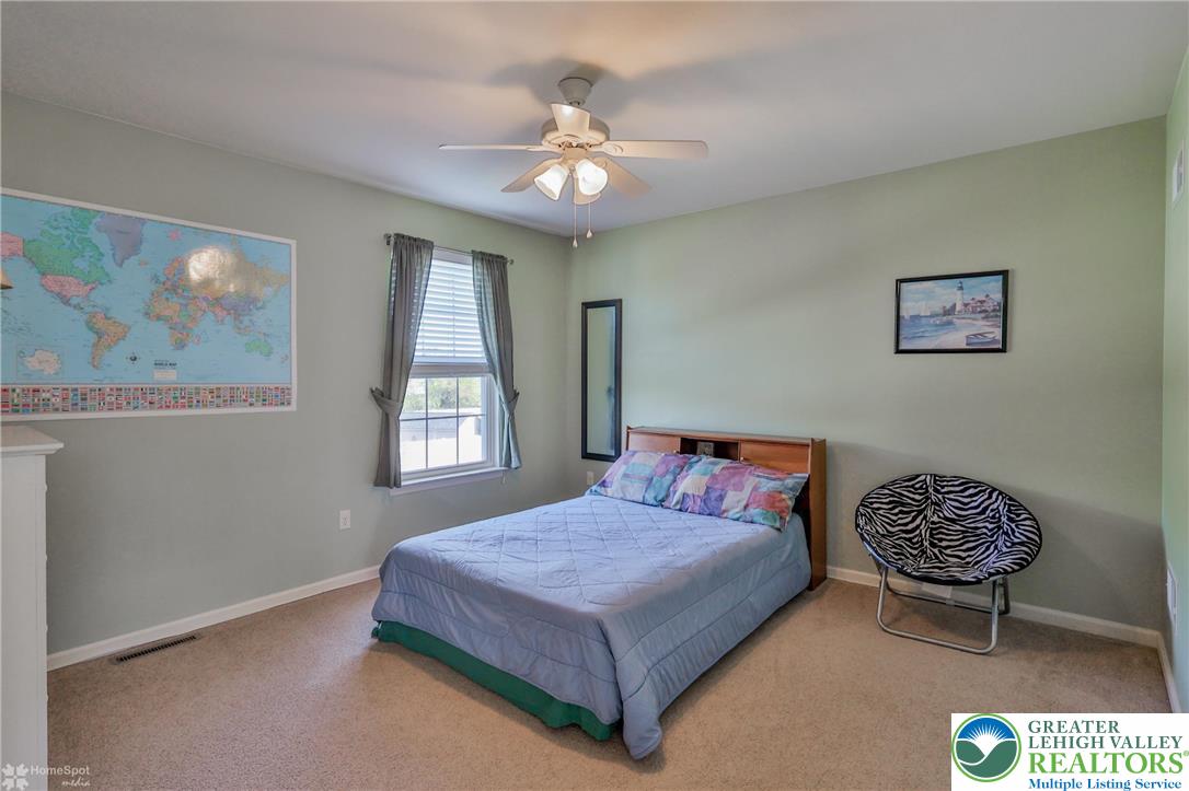 909 Heather Lane