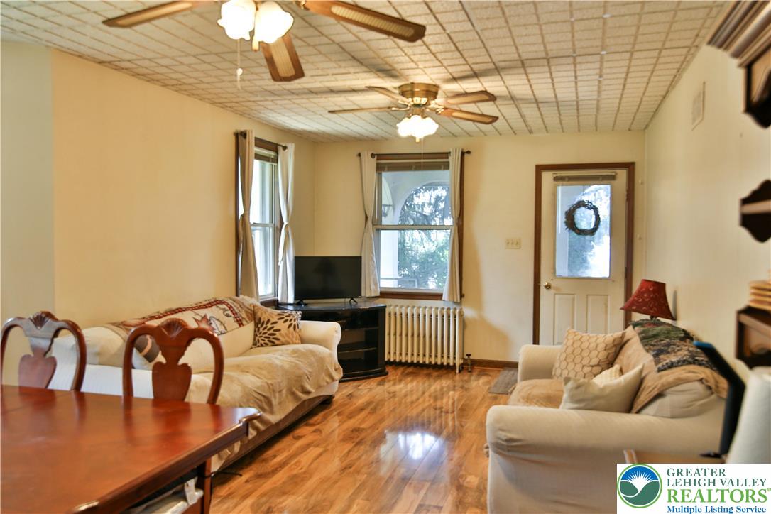 525 6th Street