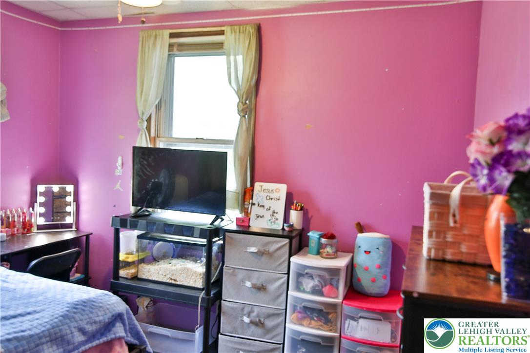 525 6th Street