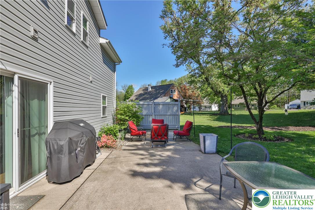 1322 West Rosemont Drive