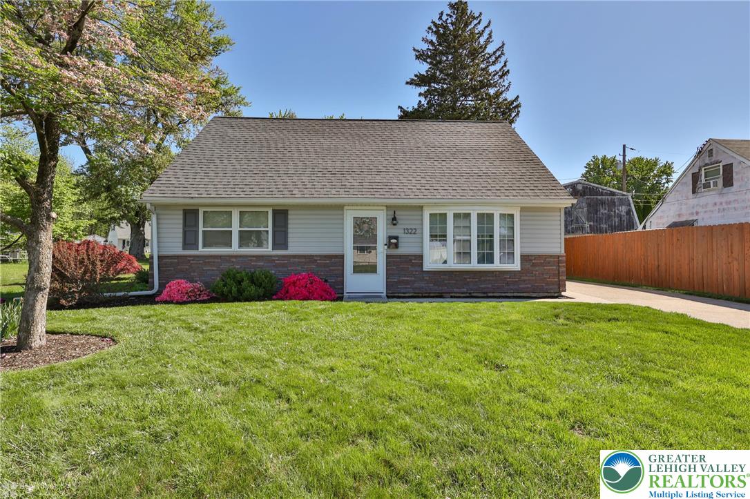 1322 West Rosemont Drive