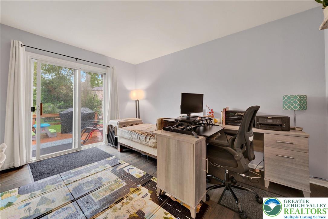 516 Woodbridge Circle