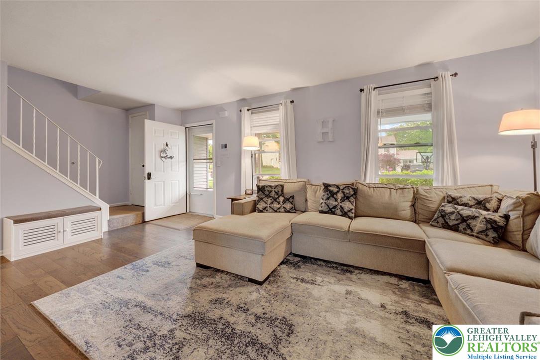 516 Woodbridge Circle
