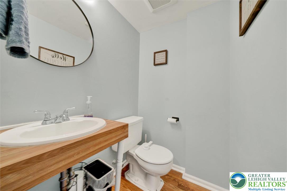 516 Woodbridge Circle
