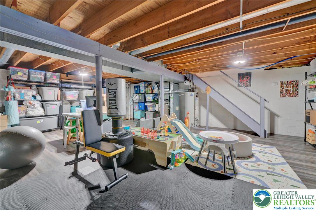 516 Woodbridge Circle