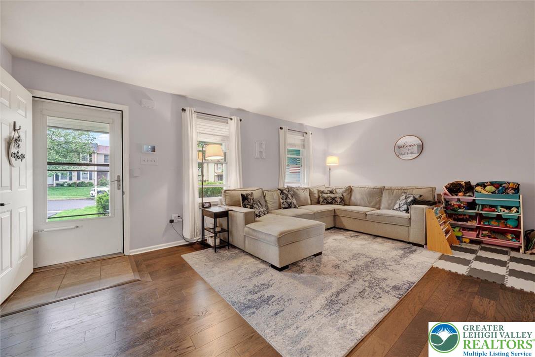 516 Woodbridge Circle