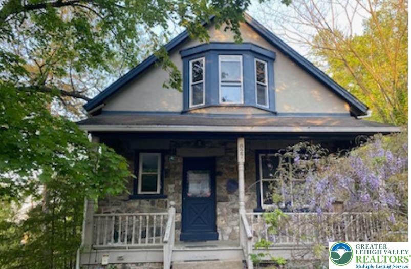 827 South Lynn Street