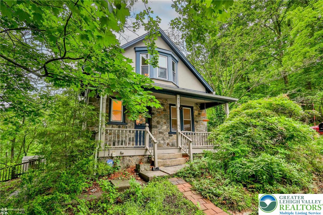 827 South Lynn Street