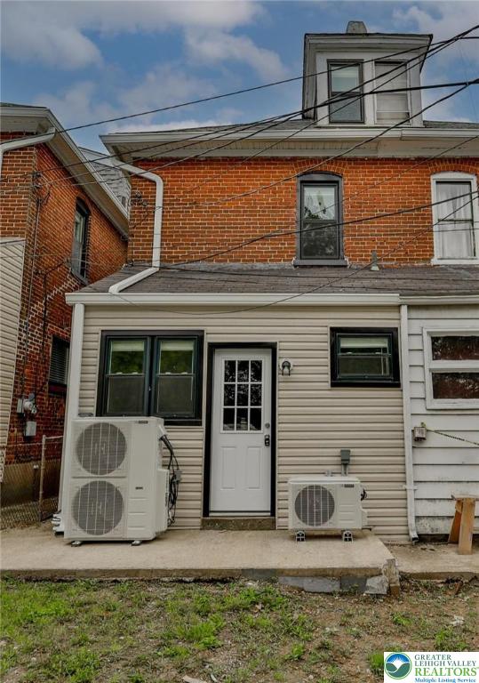322 Saint John Street