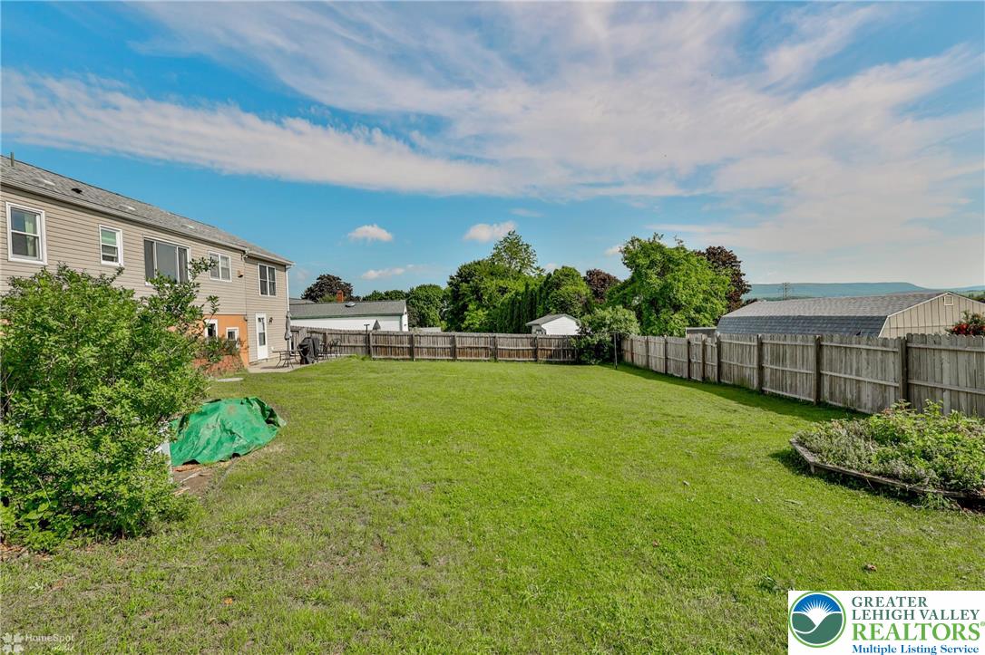 6386 Sullivan Trail
