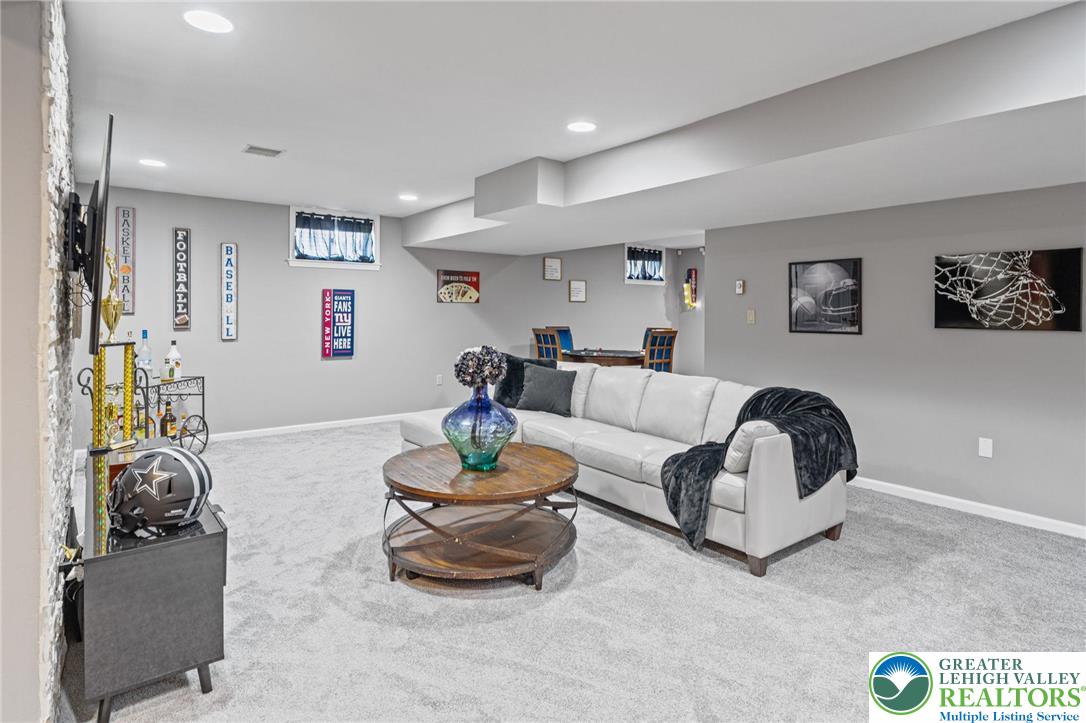 1456 Hennaberry Lane
