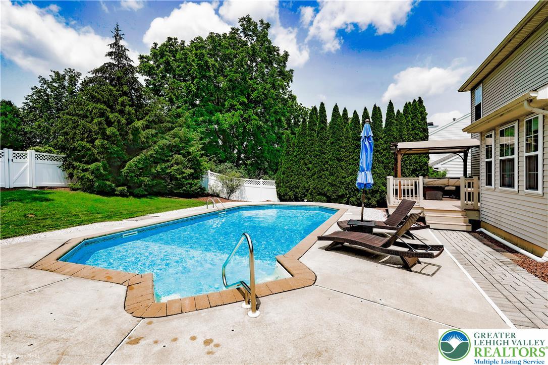 4809 Janet Lane