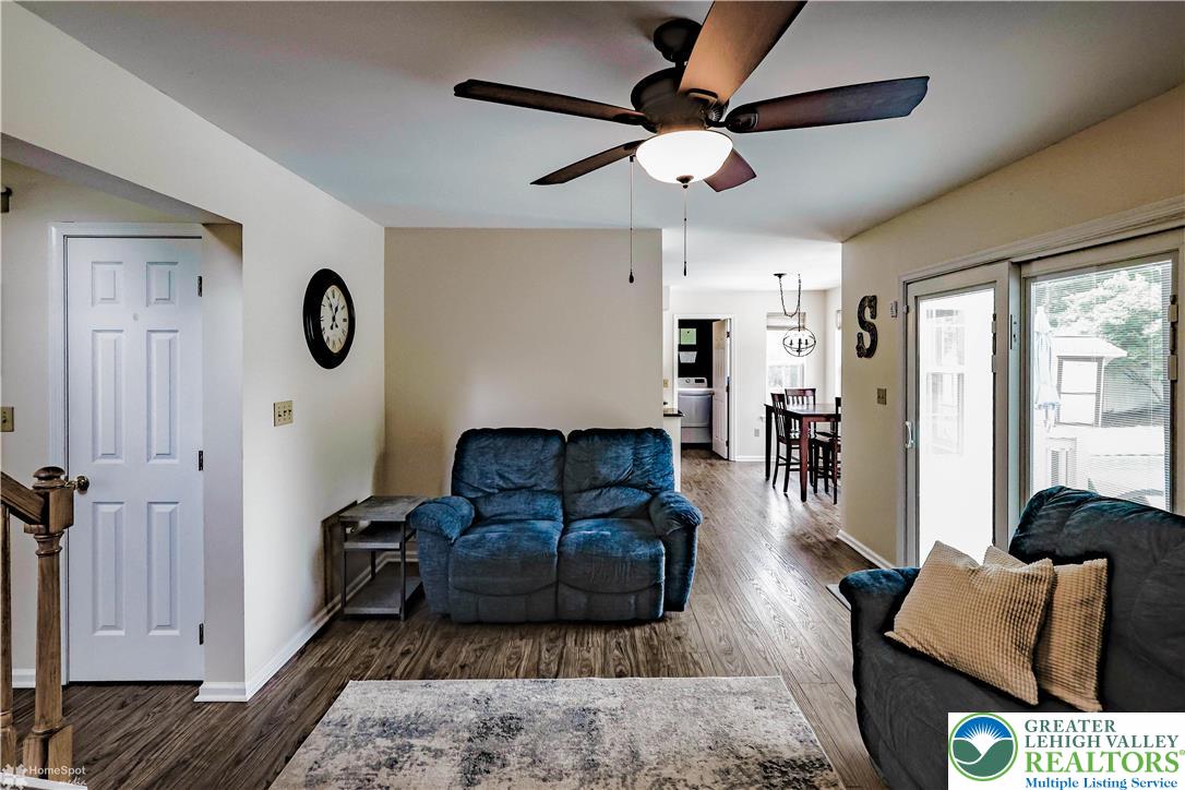 4809 Janet Lane