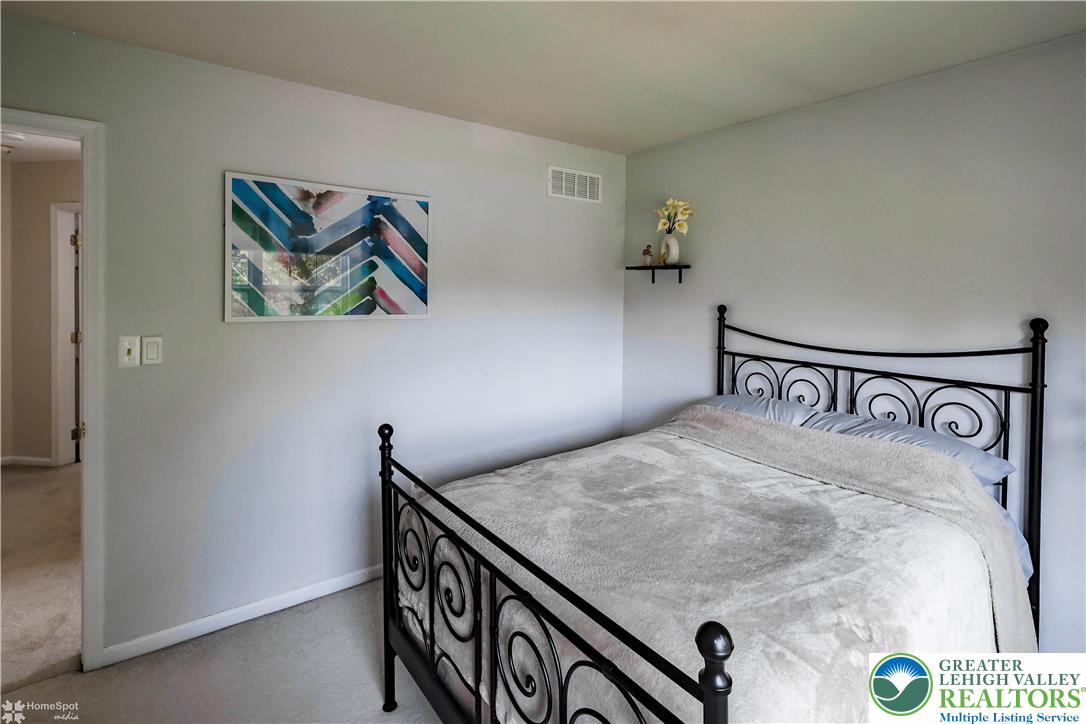 4809 Janet Lane