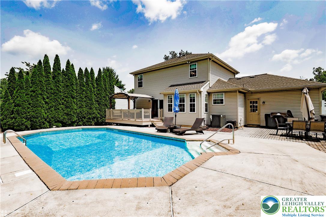 4809 Janet Lane