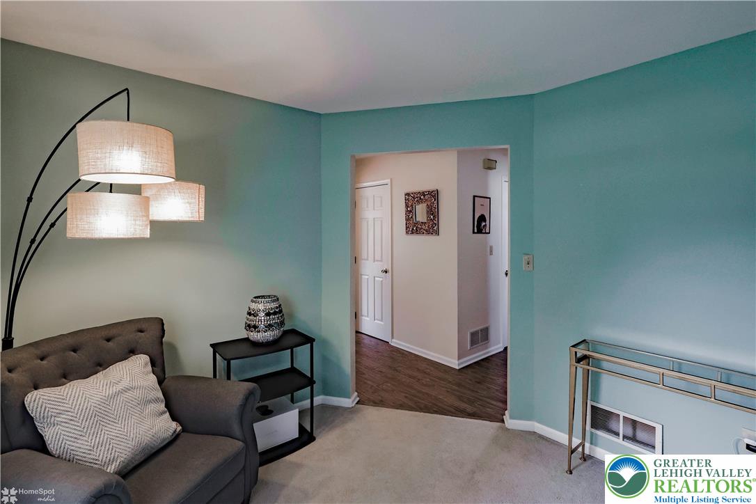 4809 Janet Lane
