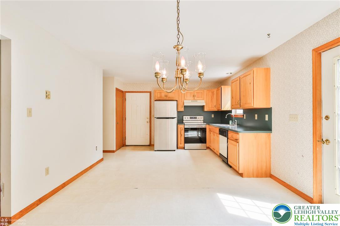 431 Hawk Road