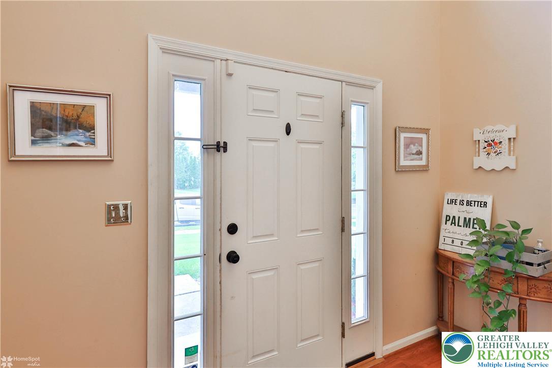10 Windrift Court