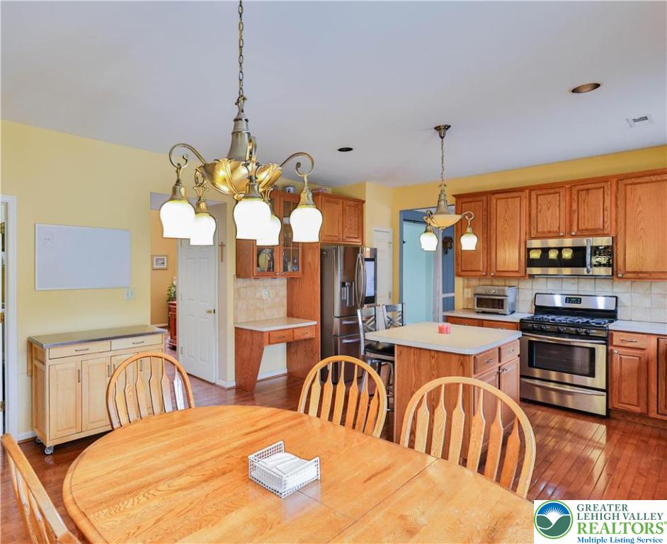 10 Windrift Court
