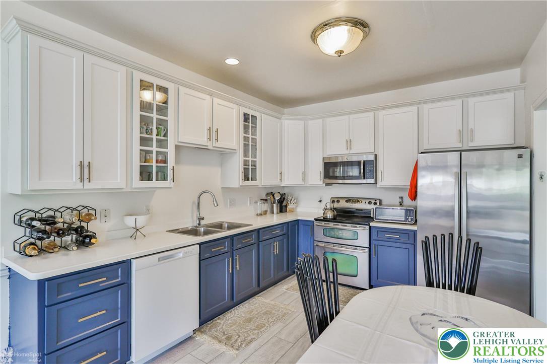 205 Maple Court
