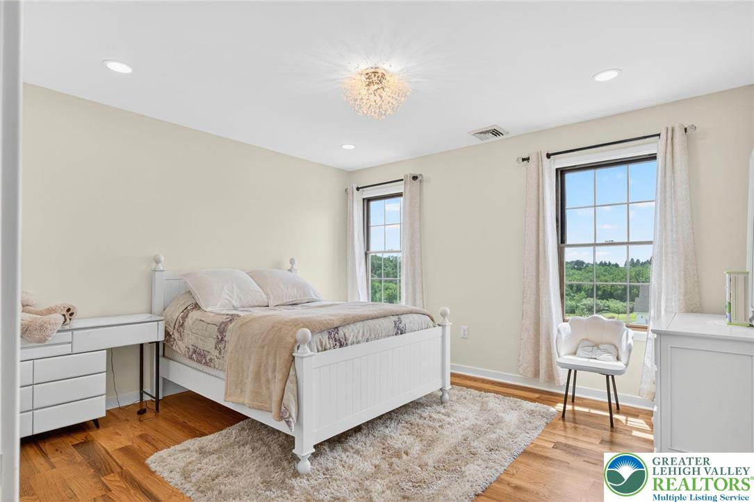 130 Longenbach Avenue