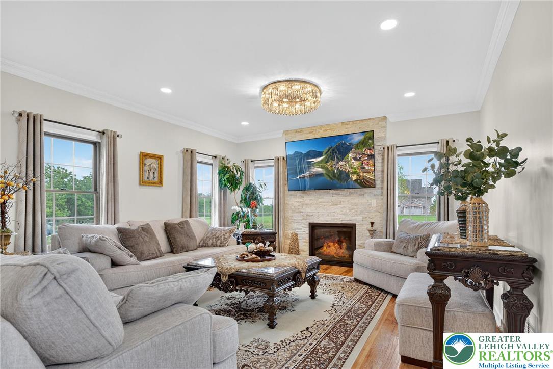 130 Longenbach Avenue