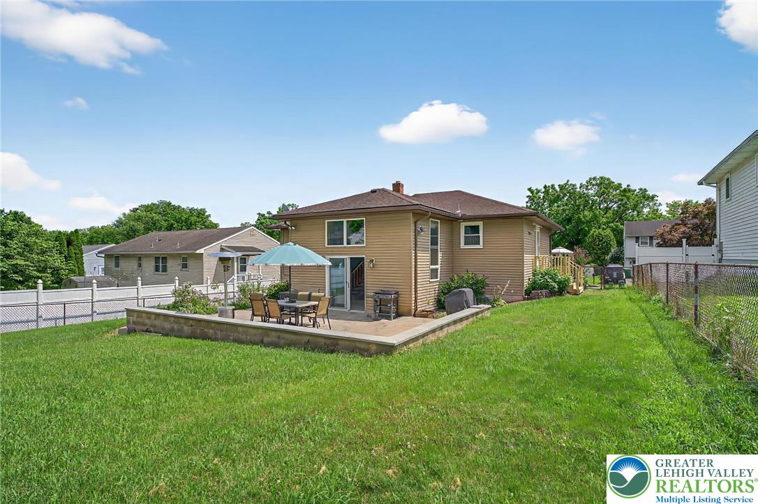 2913 Hay Terrace