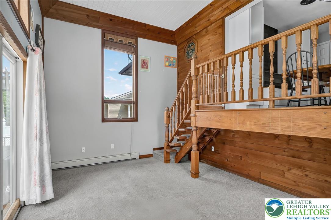 2913 Hay Terrace