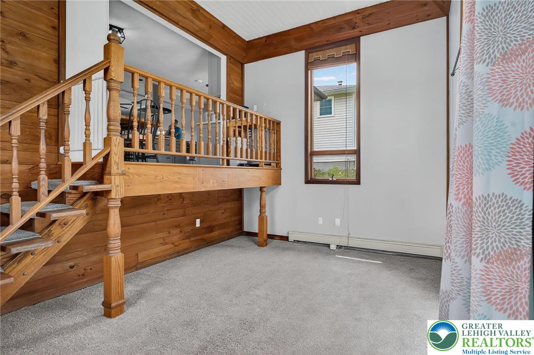 2913 Hay Terrace