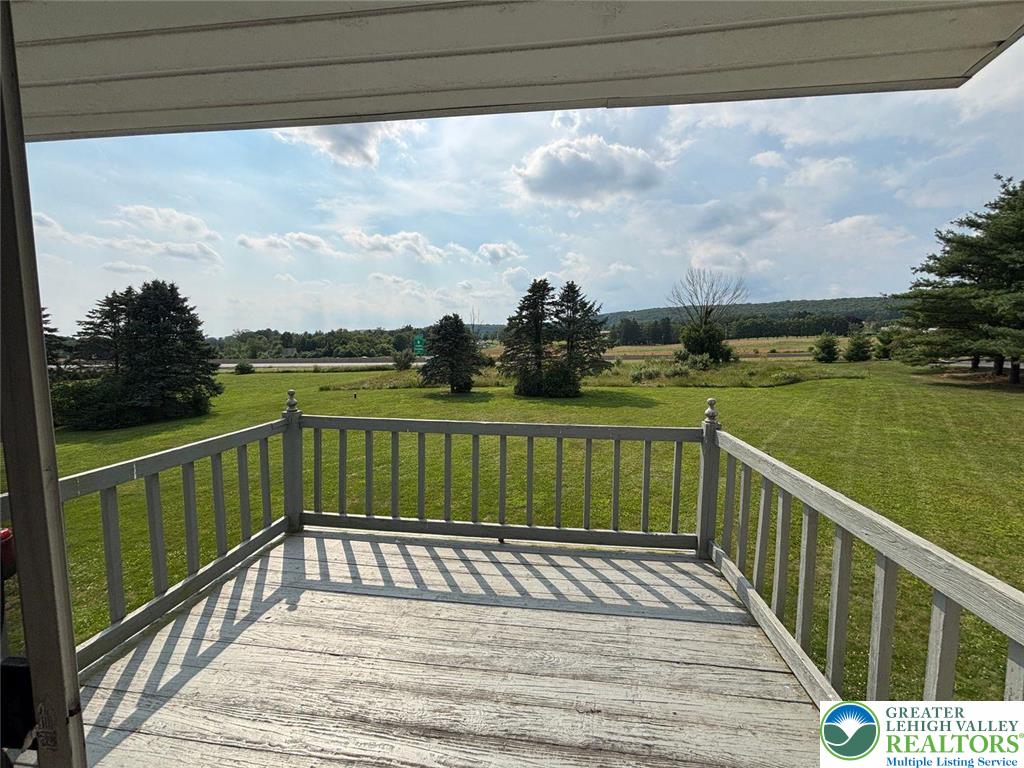 1092 Pohopoco Drive 2