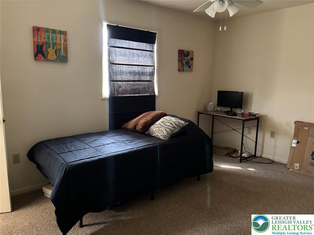 1092 Pohopoco Drive 2