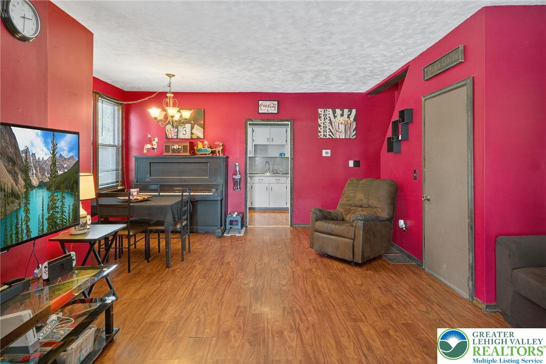 1030 Howertown Road