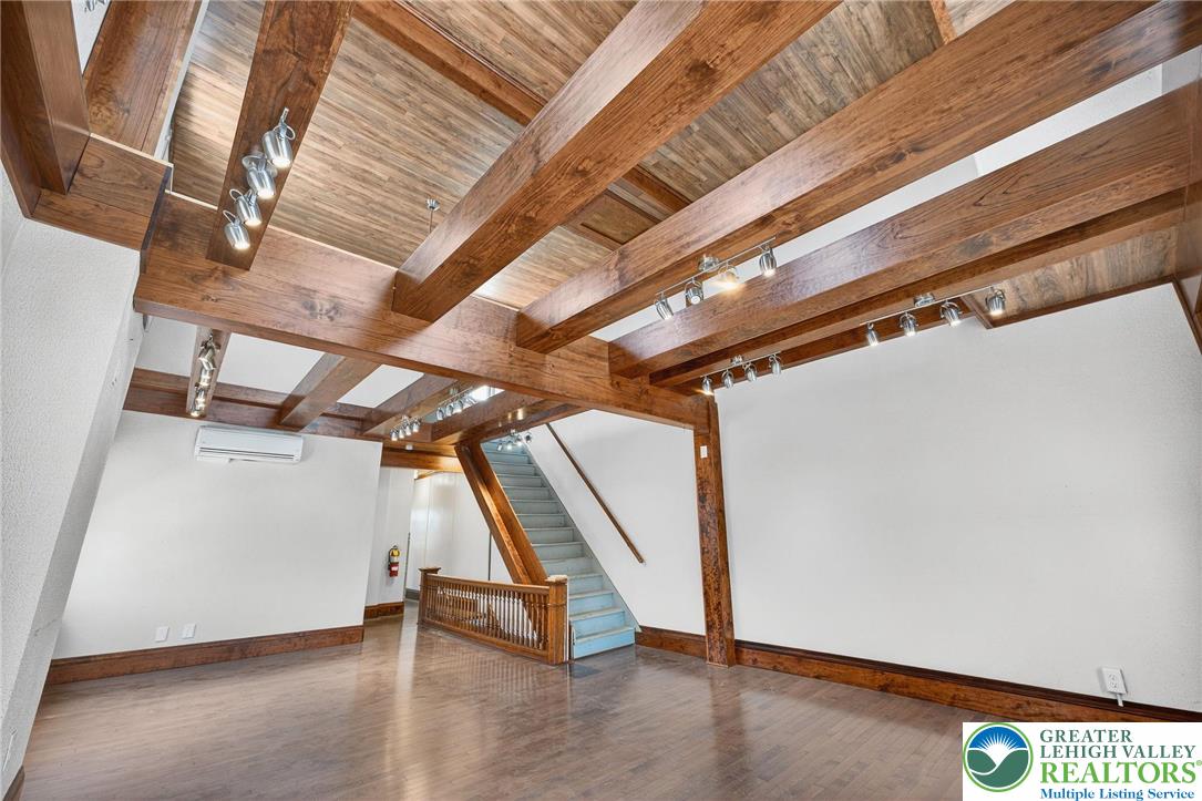 748 Linden Street