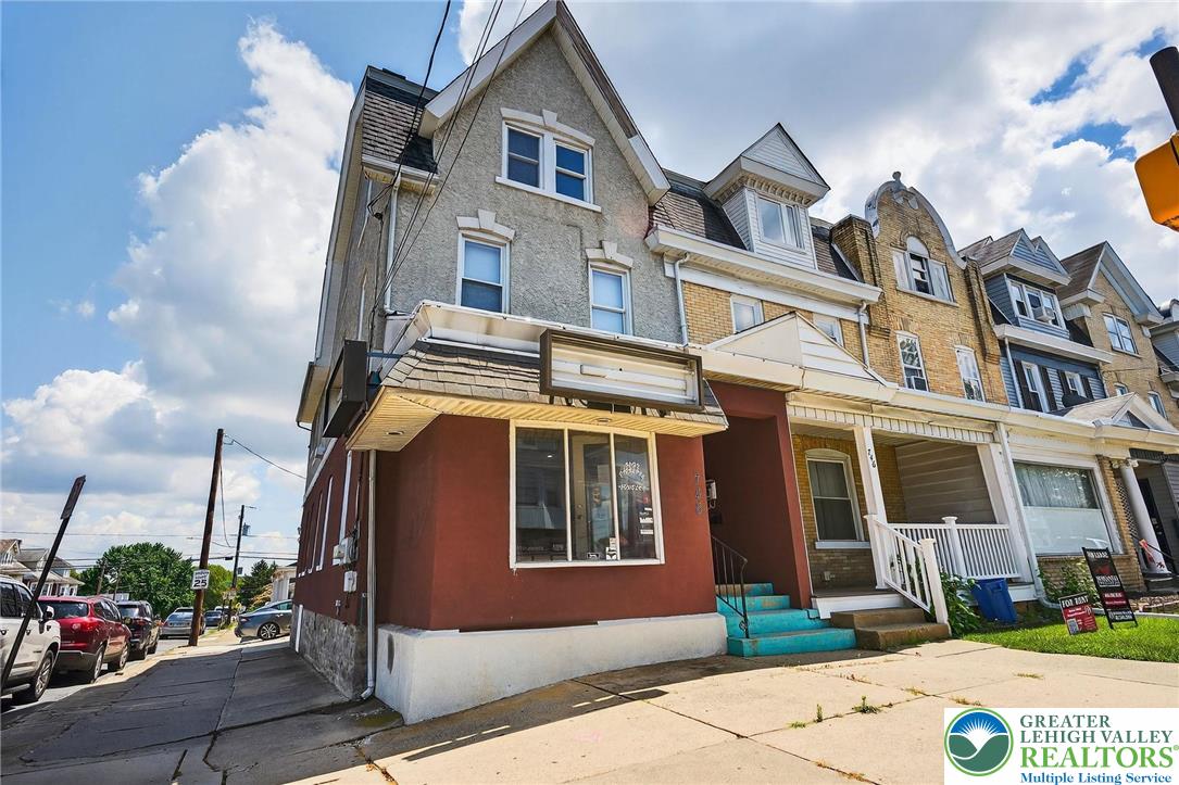 748 Linden Street
