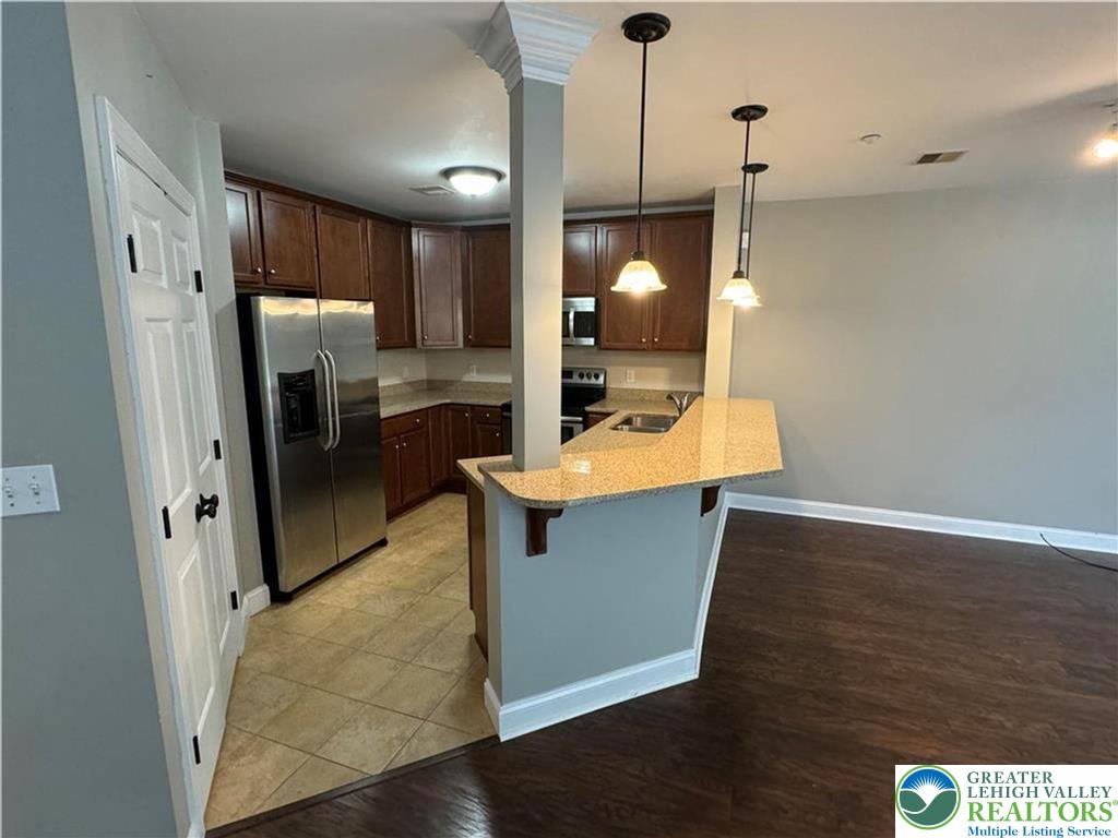 1169 Meadow Lark