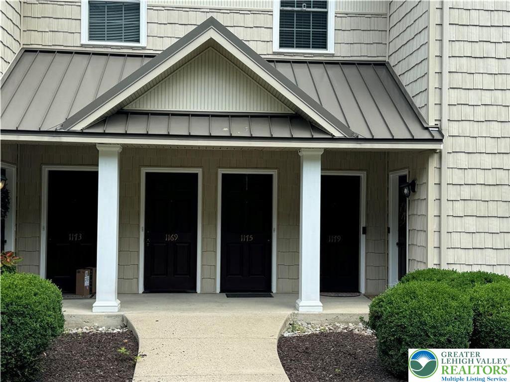 1169 Meadow Lark