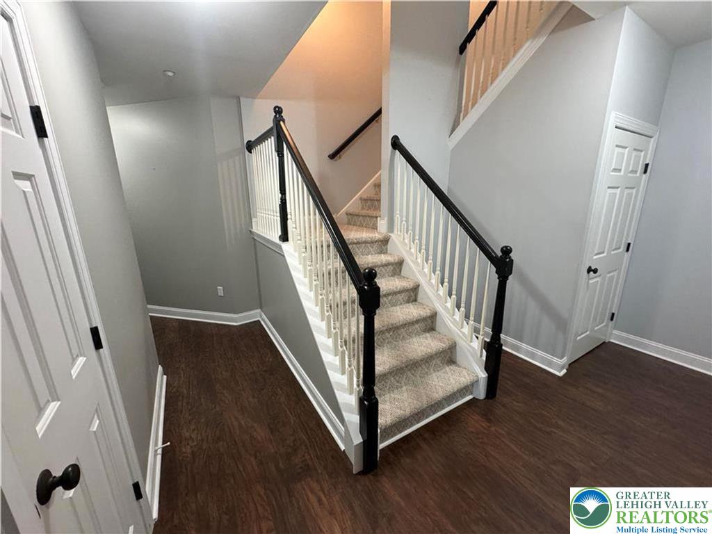 1169 Meadow Lark