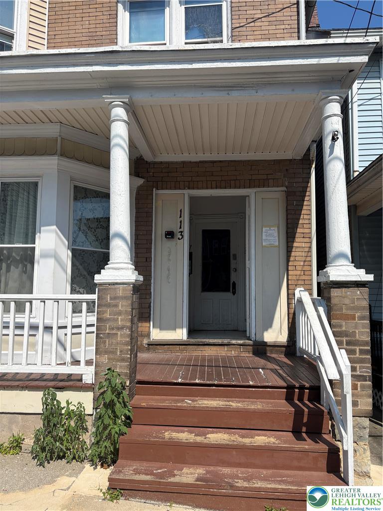 113 North 8th 5