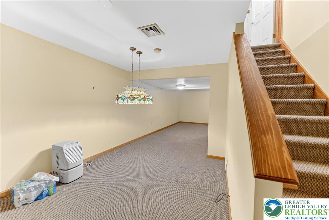 2737 Tamlynn Lane