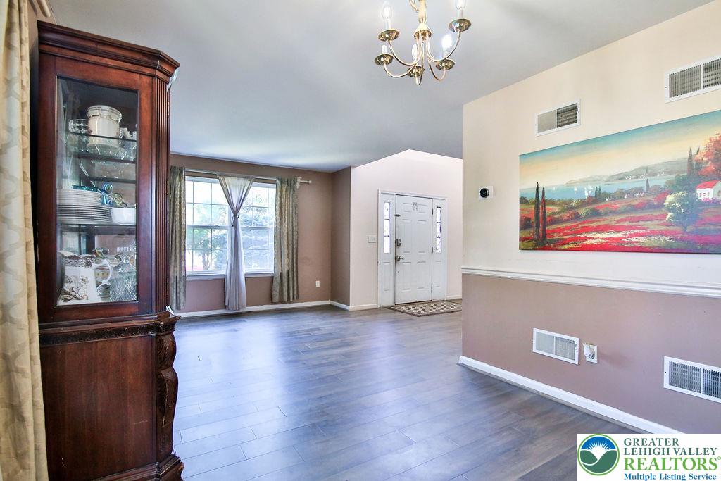 302 Vista Drive