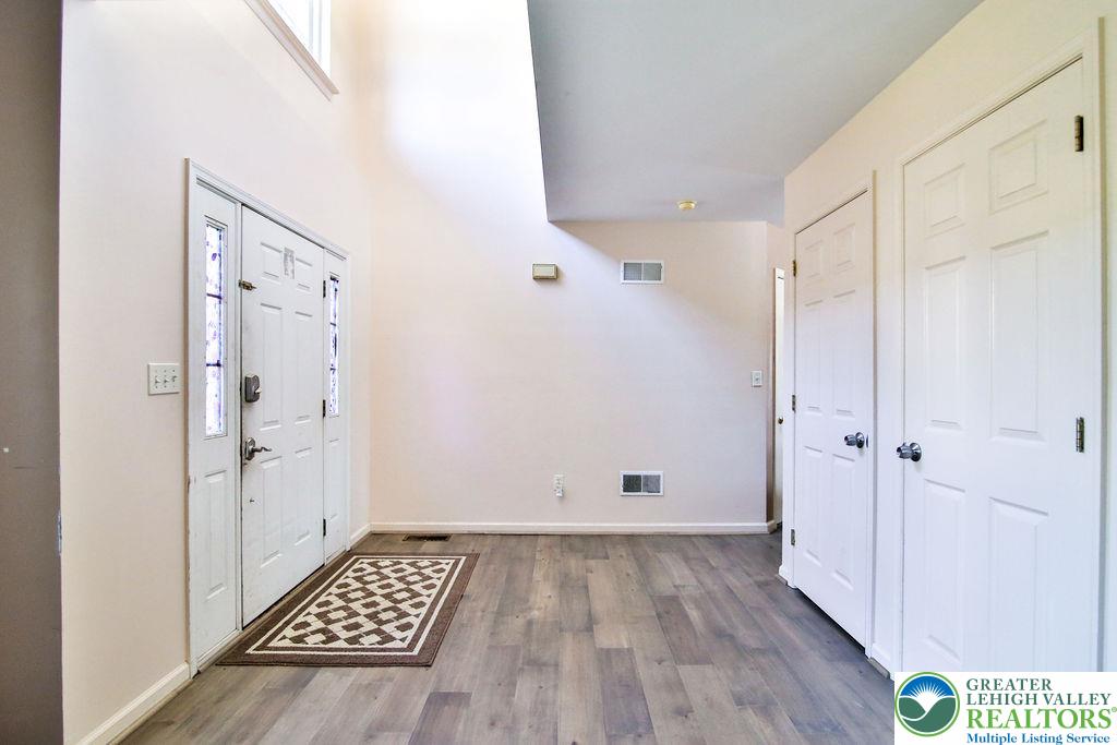 302 Vista Drive