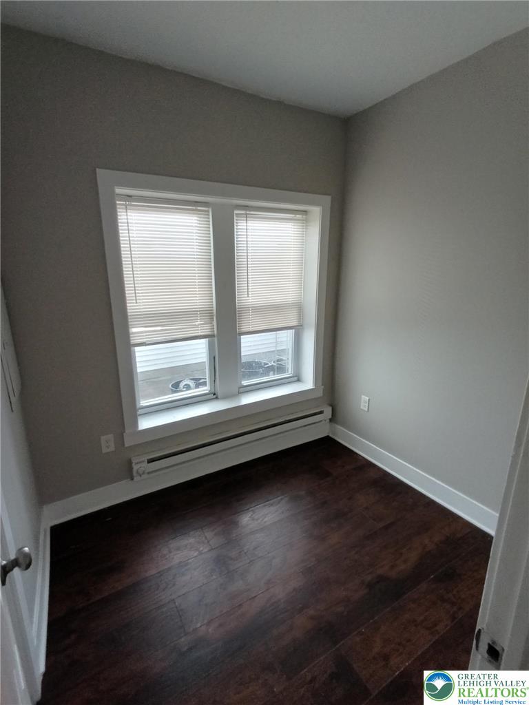 245 North 9th Street 1
