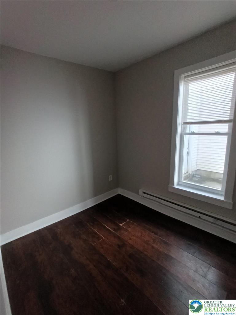 245 North 9th Street 1