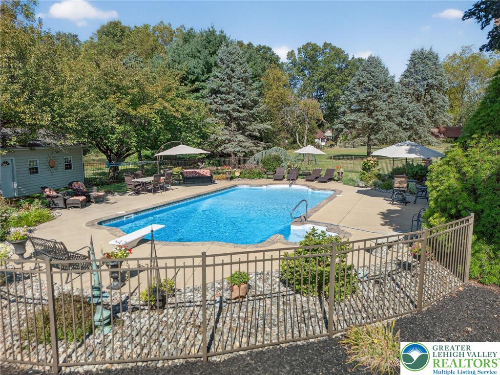 2525 Fox Road