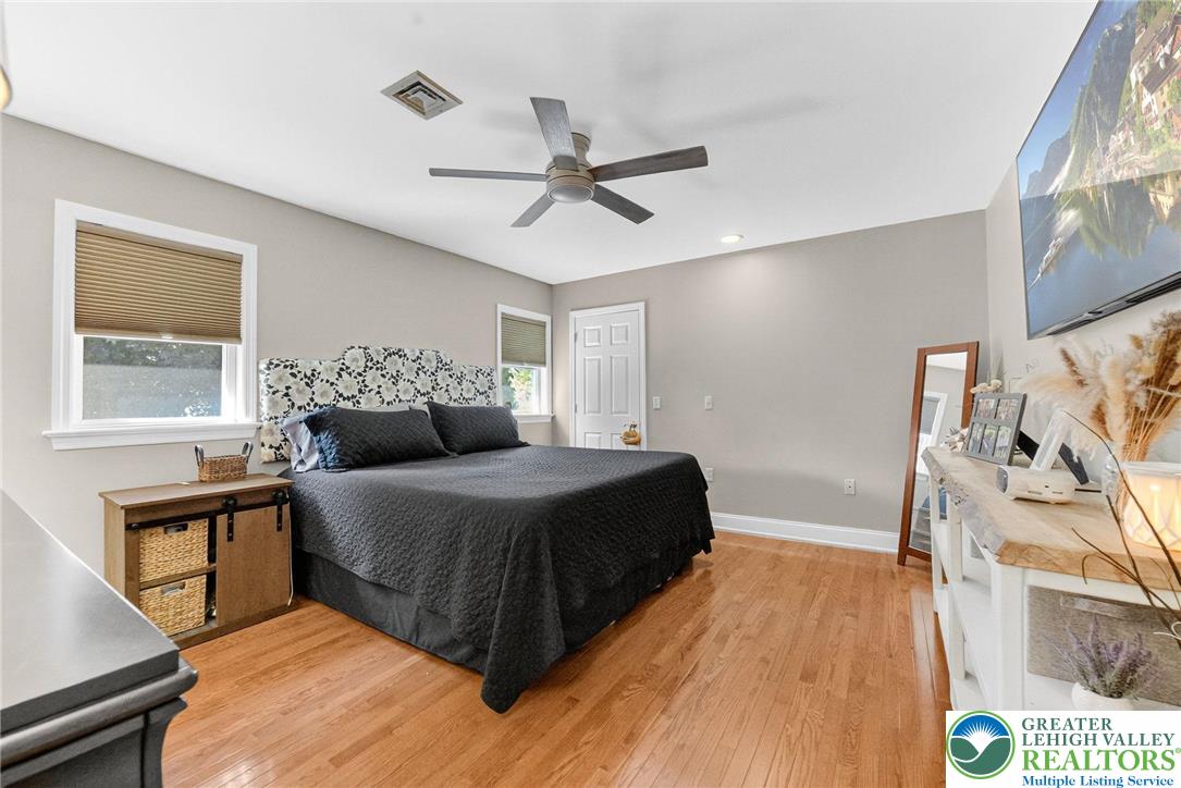 2525 Fox Road
