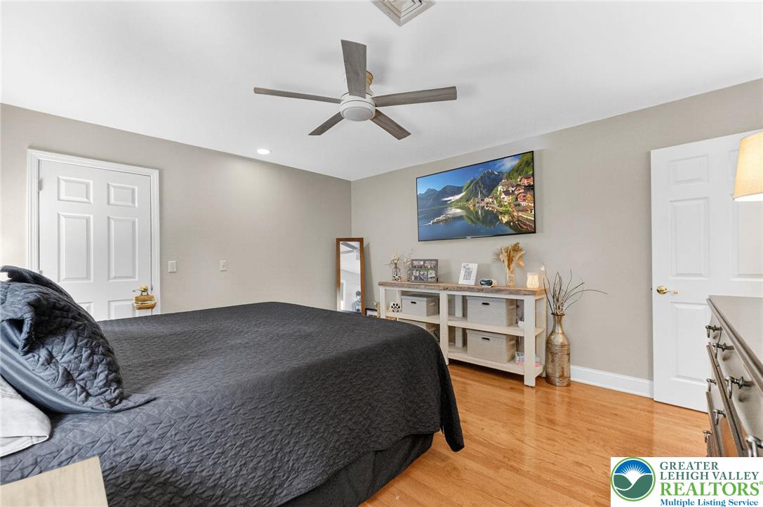 2525 Fox Road