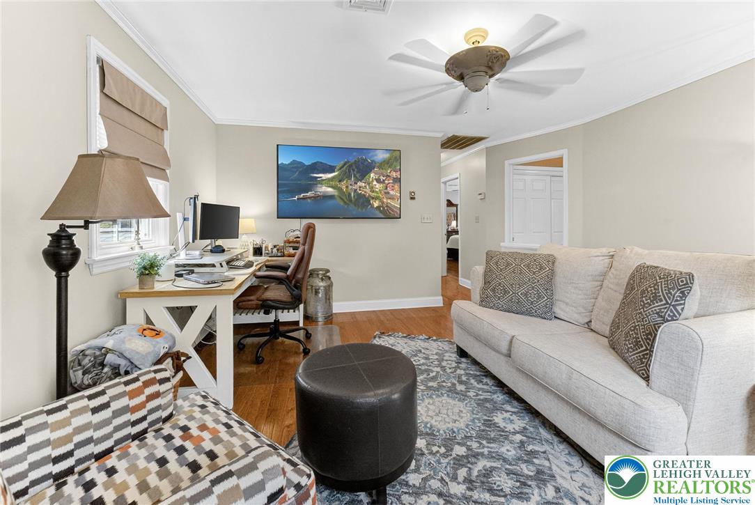 2525 Fox Road