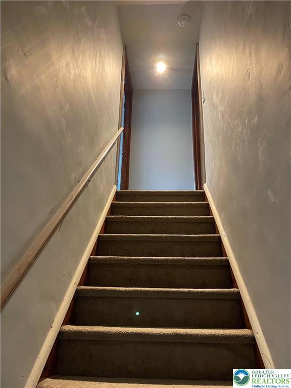 154 West Lincoln Street West 2